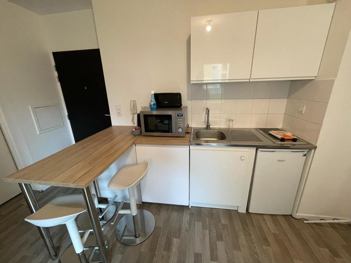 Gredi, Appt Avec Parking Et Terrasse A Caen Appartement Buitenkant foto